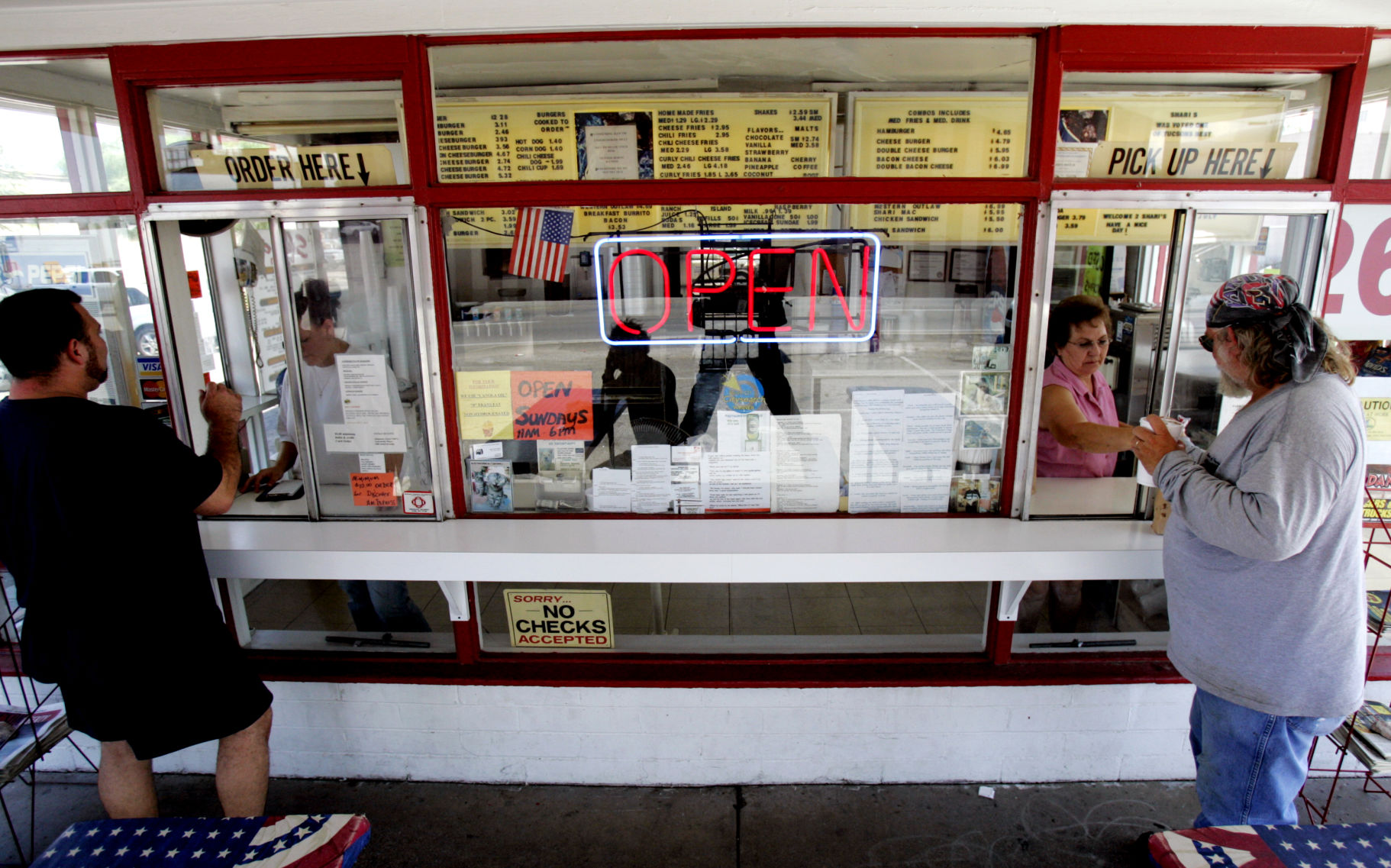 Shari's First Ave. Drive-in — 2650 N. First Ave.